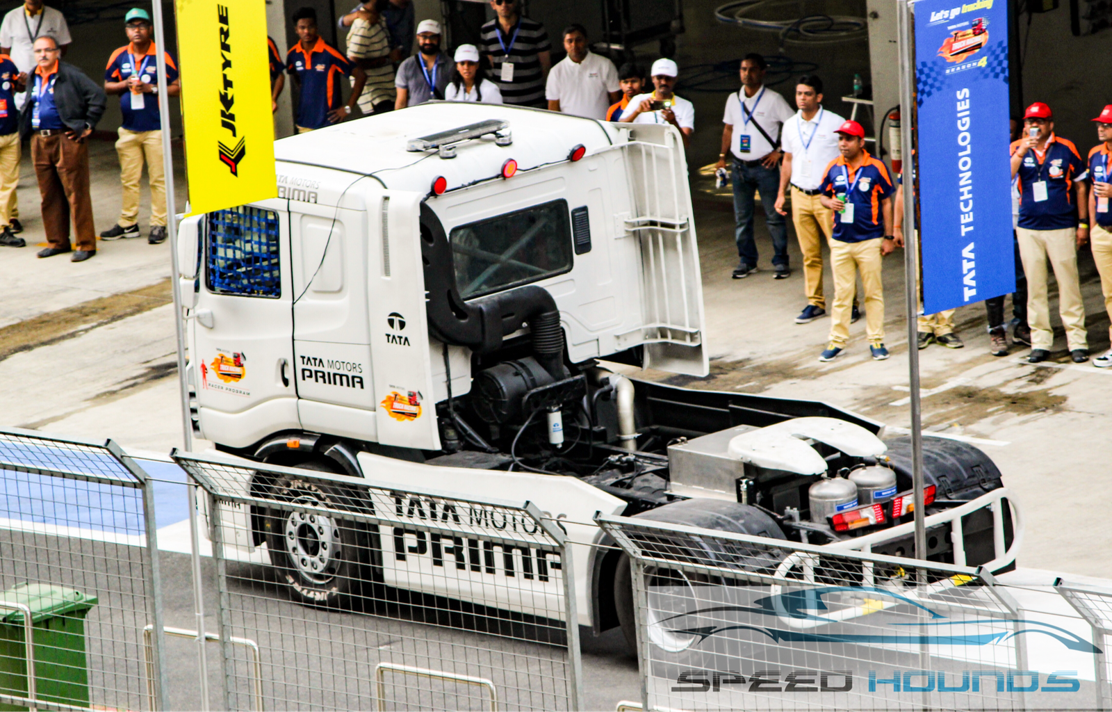 2017 T1 Prima Truck Racing Championship Formation lap white truck