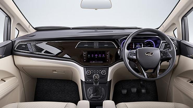 Mahindra Marazzo dashboard