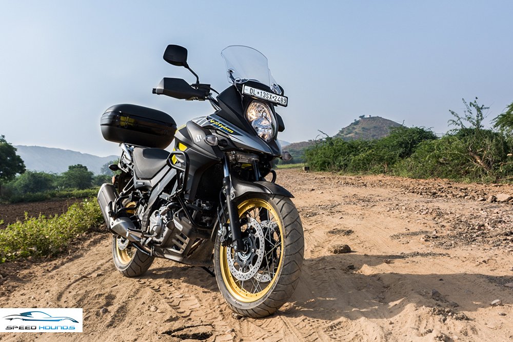Suzuki Versys 650 XT ABS front review