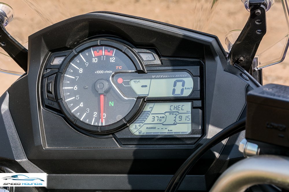 Suzuki Versys 650 XT ABS speedometer