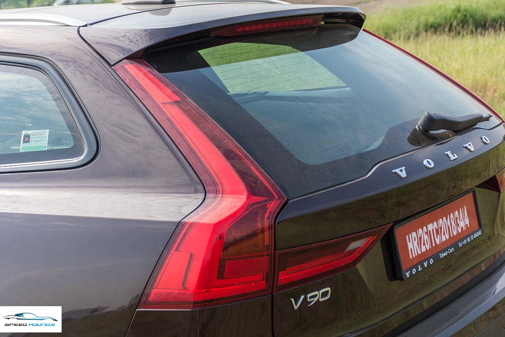 Volvo V90 Cross Country Review