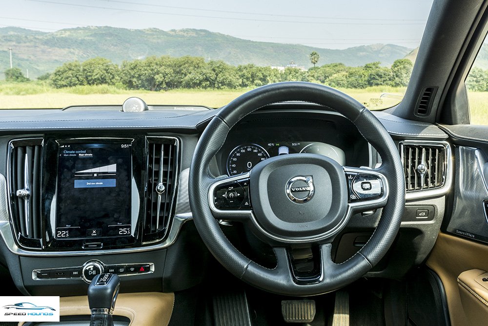 Volvo V90 Cross Country Review
