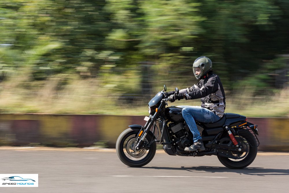 Harley Davidson Street Rod handling