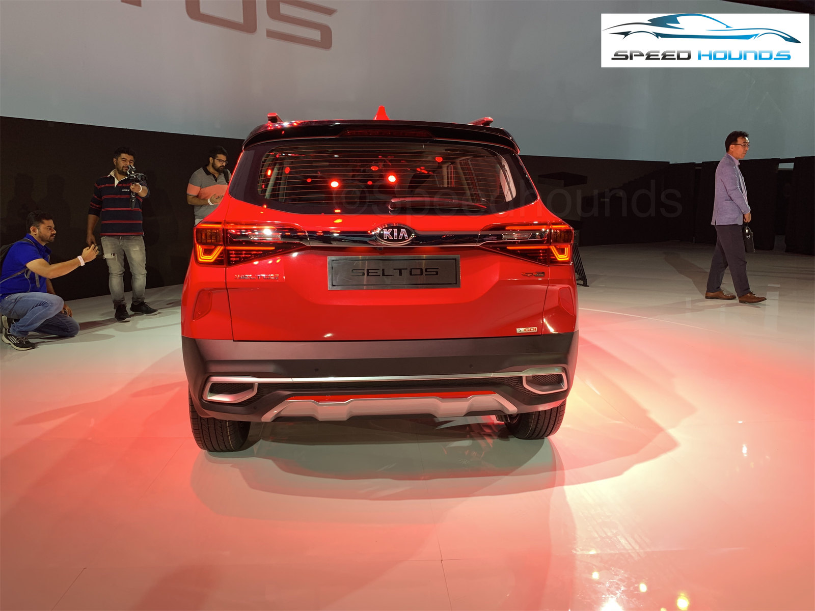 Kia Seltps SUV rear