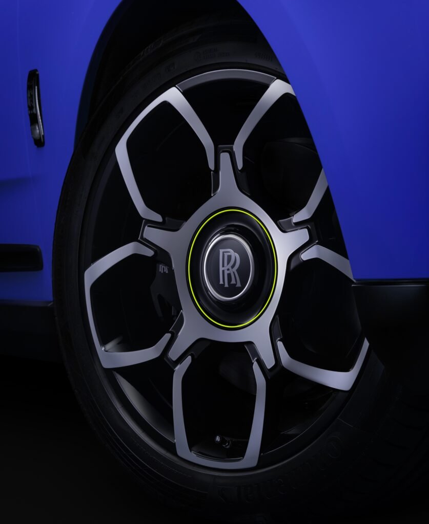 Rolls-Royce Black Badge Neon