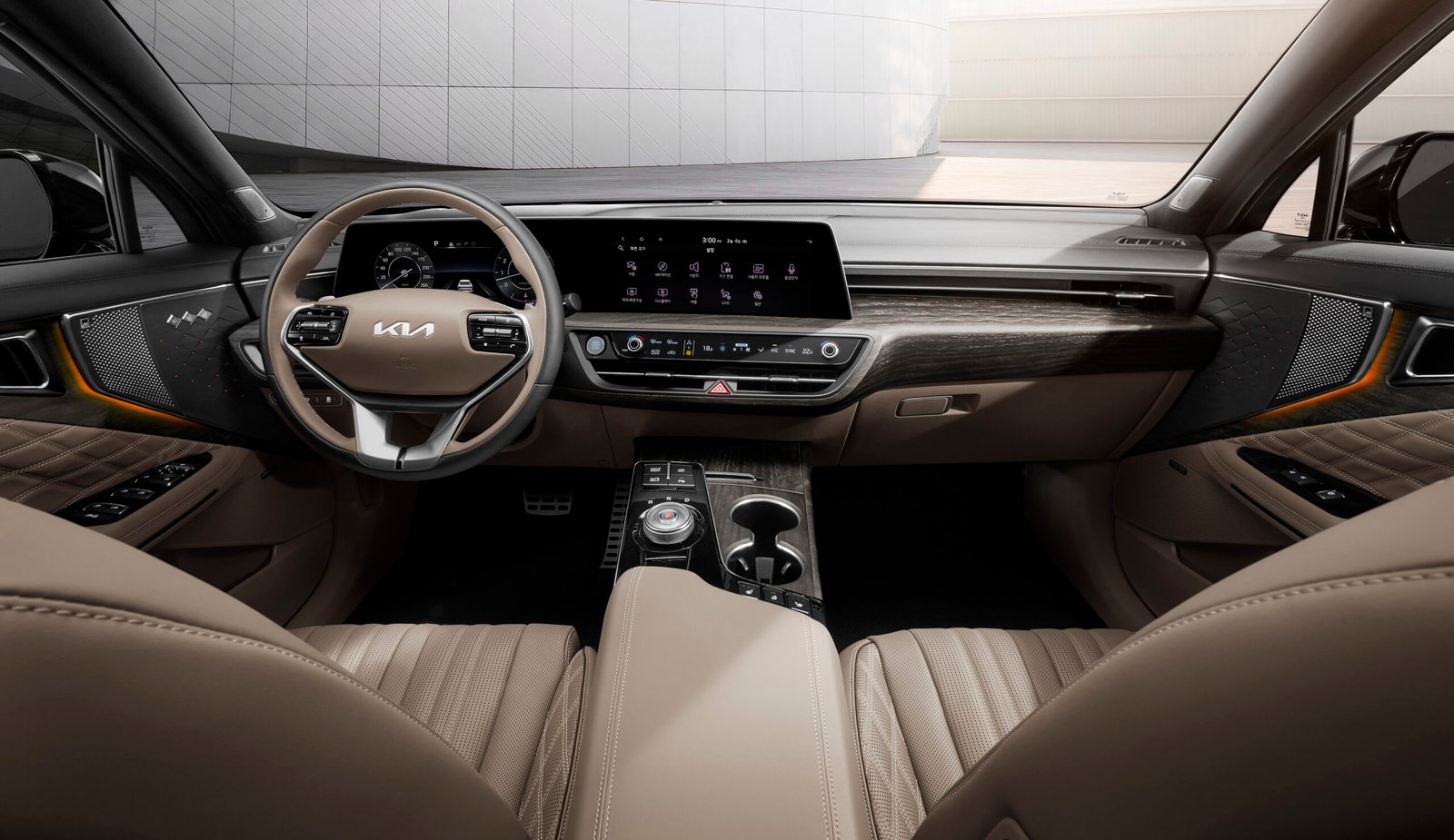 Kia K8 Sedan