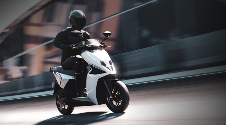 Top 5 recently launched High-Speed Electric 2-Wheelers - Simple One