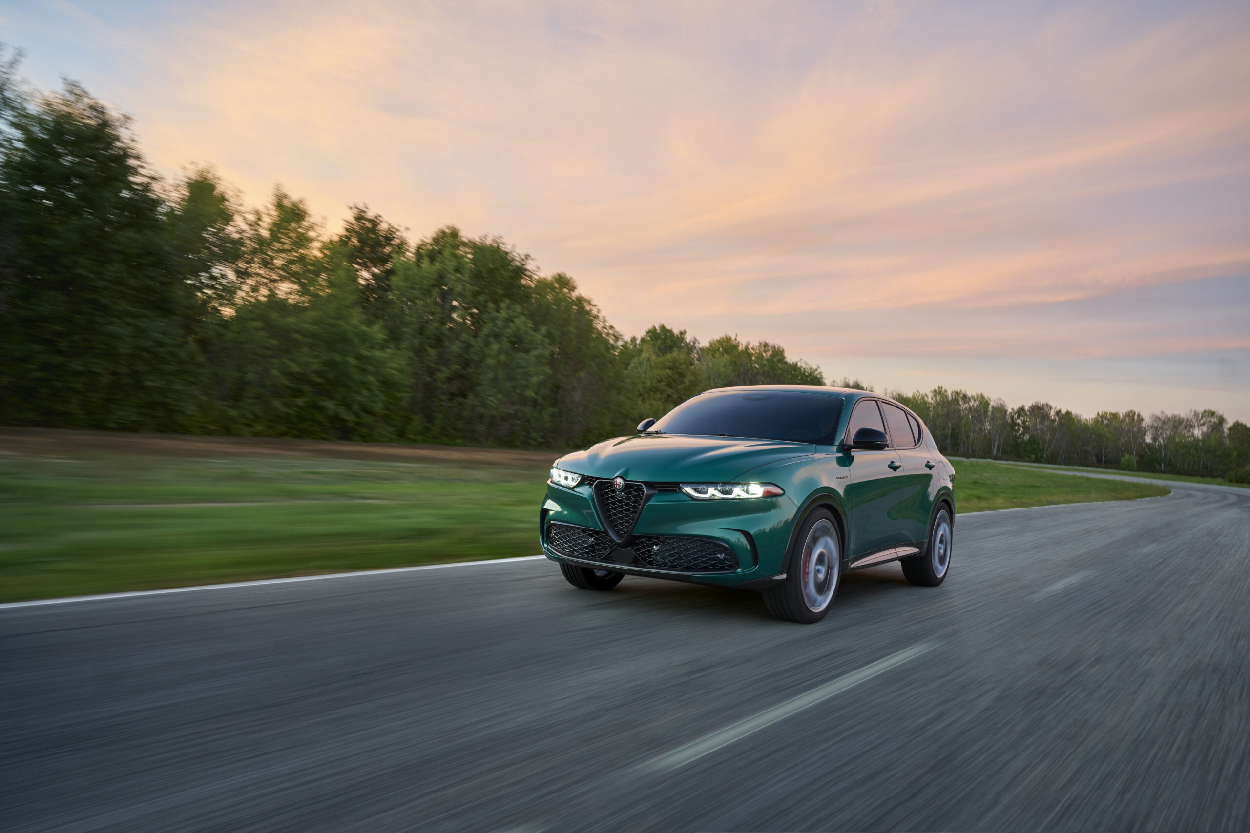 All New 2024 Alfa Romeo Tonale PHEV to debut at 2024 Canada AutoShow
